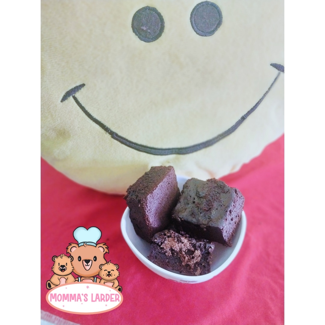 HOME MADE EGLESS BROWNIES AT YOUR DOOR STEP DELIVERED THROUGH COURIER ALL OVER TAMILNADU WITH DELIVERY CHARGES AND IRA A EG SUBSTITUTE FREE BROWNIES WITH OUR OWN SEVRET INGREDIENTS