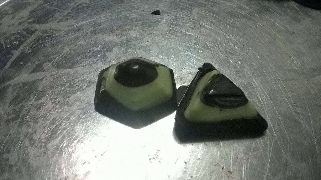 ENJOY THE BLEND OF FLAVOUR WITHIN CHOCOLATE