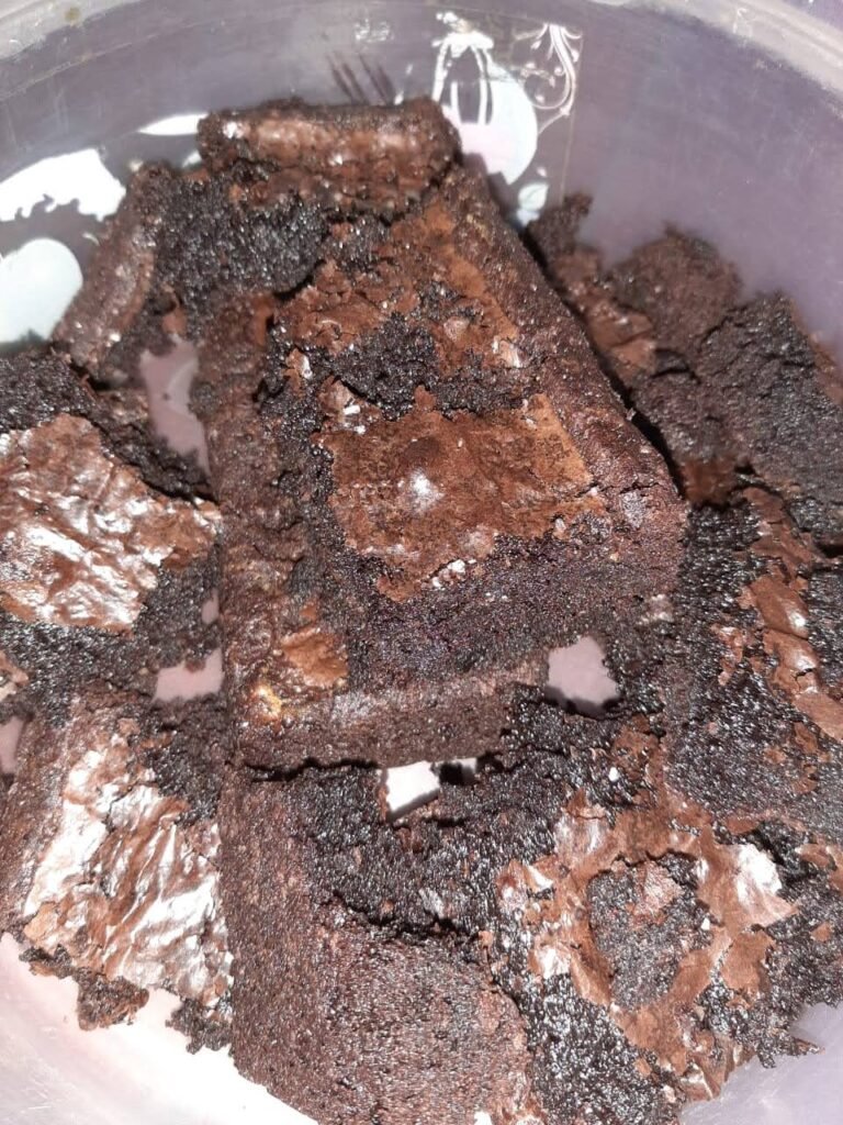 veg eggless brownies in Rs puram
